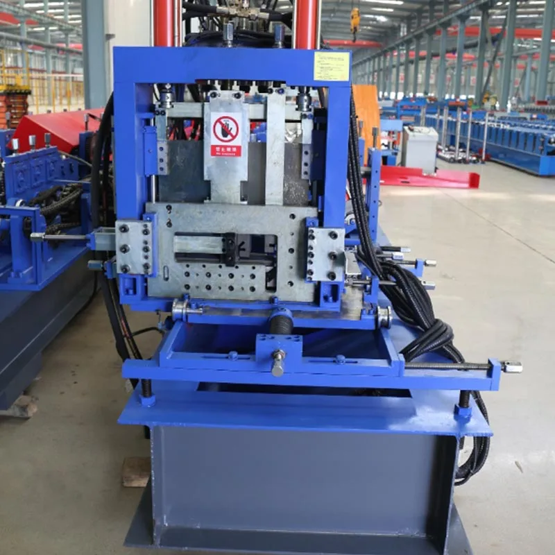 Kanthi otomatis CZ Purlin Roll mbentuk Machine